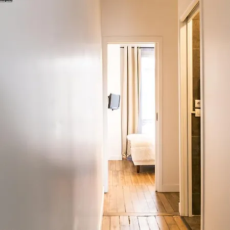 Lauriston Halldis Apartment