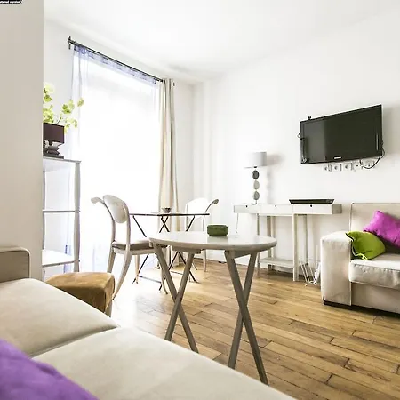 Lauriston Halldis Apartment